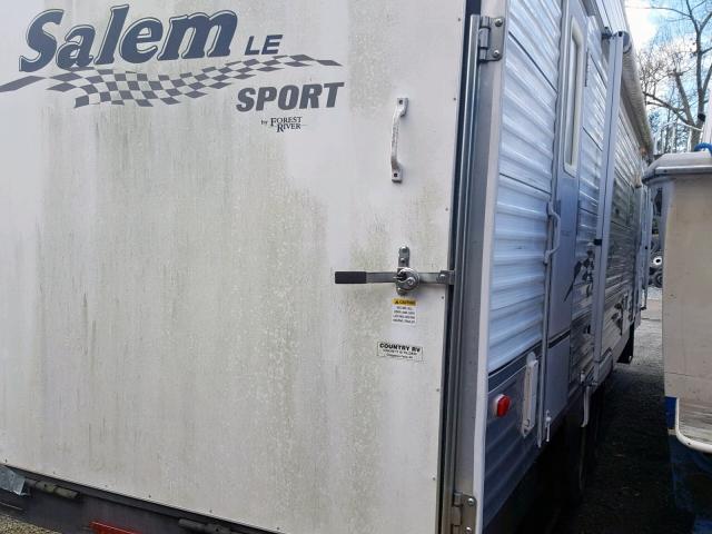 4X4TSMC207R395048 - 2007 FORR SALEM Weiß Foto 5