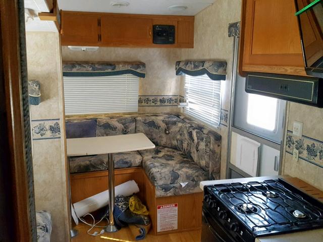 4X4TSMC207R395048 - 2007 FORR SALEM Weiß Foto 6