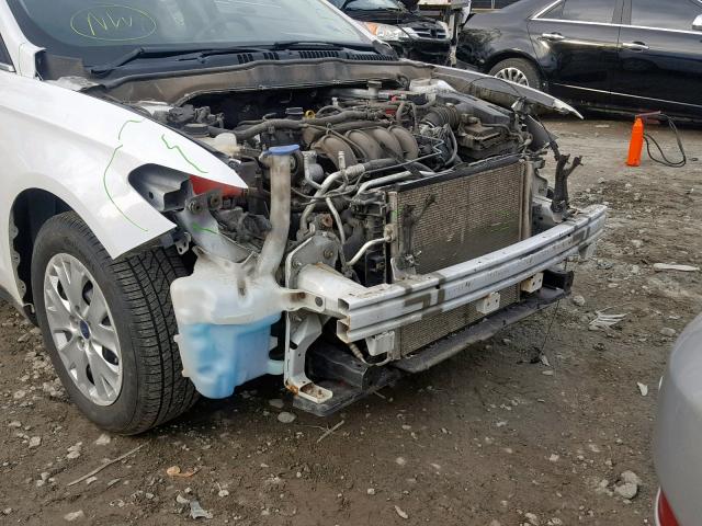 3FA6P0G74DR106147 - 2013 FORD FUSION S WHITE photo 9