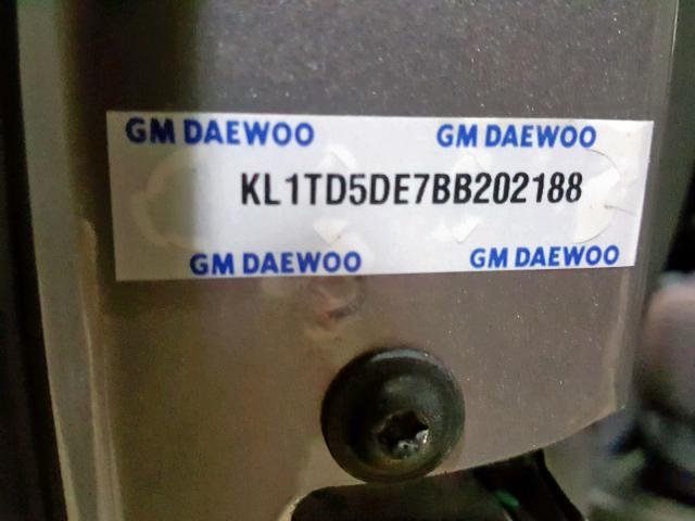 KL1TD5DE7BB202188 - 2011 CHEVROLET AVEO LS GRAY photo 10