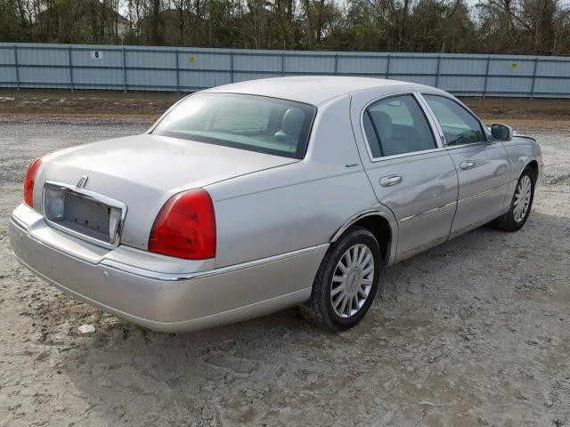 1LNHM81W85Y622214 - 2005 LINCOLN TOWN CAR S SILVER photo 4