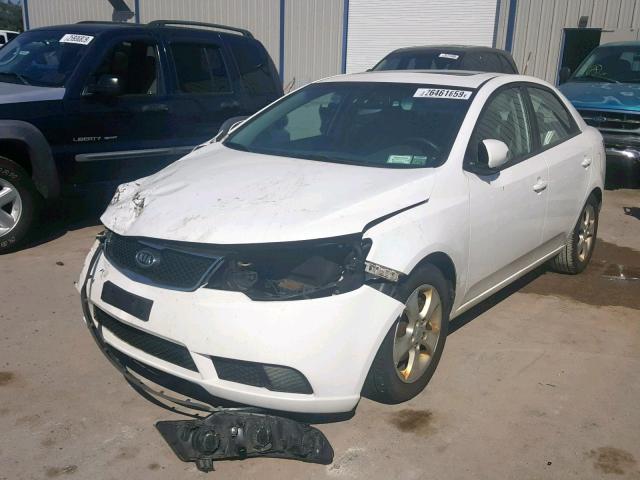 KNAFU4A23A5109740 - 2010 KIA FORTE EX WHITE photo 2