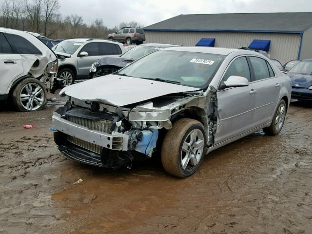 1G1ZC5E01AF319824 - 2010 CHEVROLET MALIBU 1LT ვერცხლისფერი ფოტო 2