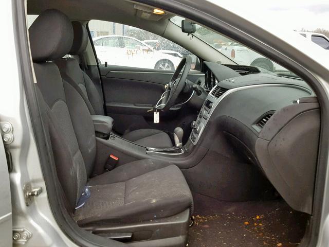 1G1ZC5E01AF319824 - 2010 CHEVROLET MALIBU 1LT ვერცხლისფერი ფოტო 5