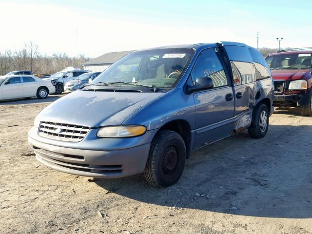 2P4FP2538TR847925 - 1996 PLYMOUTH VOYAGER BLUE photo 2