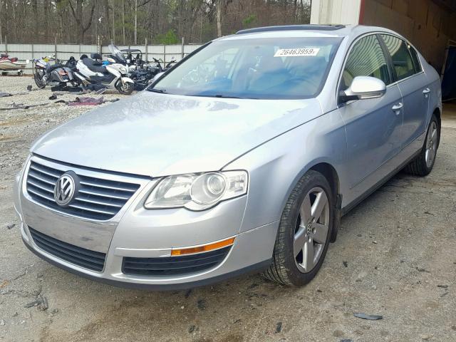 WVWAK73C18E143146 - 2008 VOLKSWAGEN PASSAT KOM SILVER photo 2