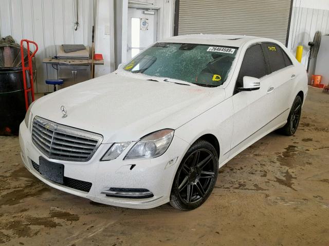 WDDHF5GB5BA319368 - 2011 MERCEDES-BENZ E 350 WHITE photo 2