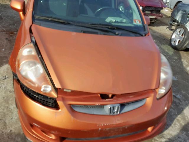 JHMGD38658S070377 - 2008 HONDA FIT SPORT ORANGE photo 7