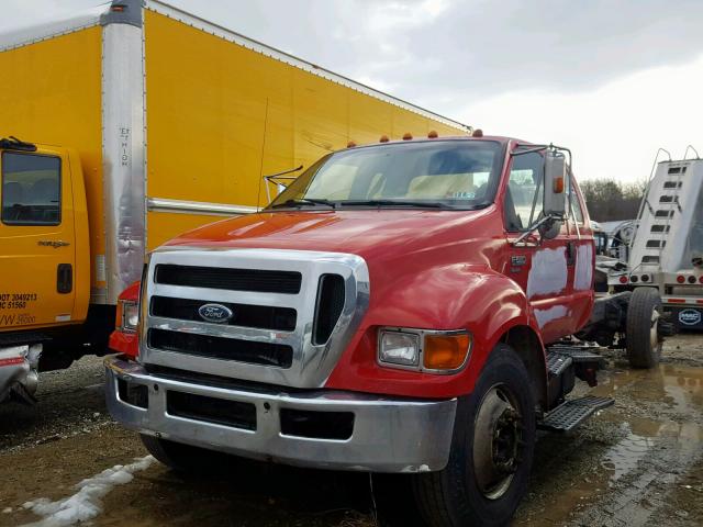 3FRWX65H88V632774 - 2008 FORD F650 SUPER RED photo 2