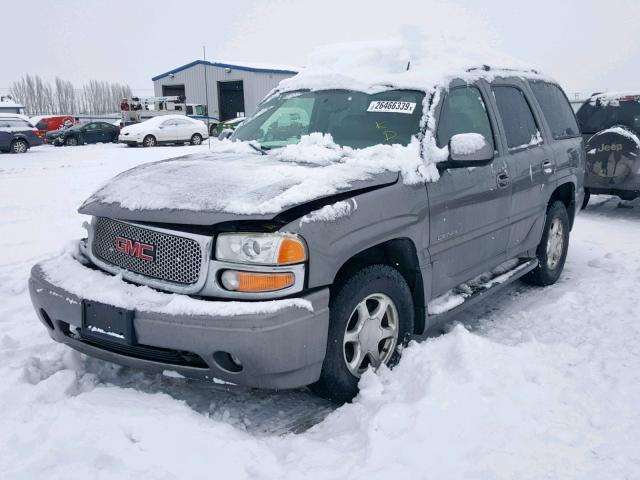 1GKEK63U75J264212 - 2005 GMC YUKON DENA GRAY photo 2