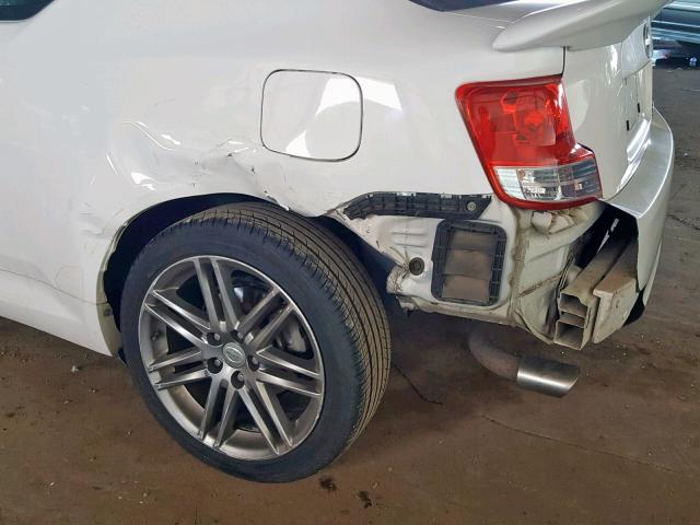 JTKJF5C70B3016749 - 2011 TOYOTA SCION TC 白色 照片 9