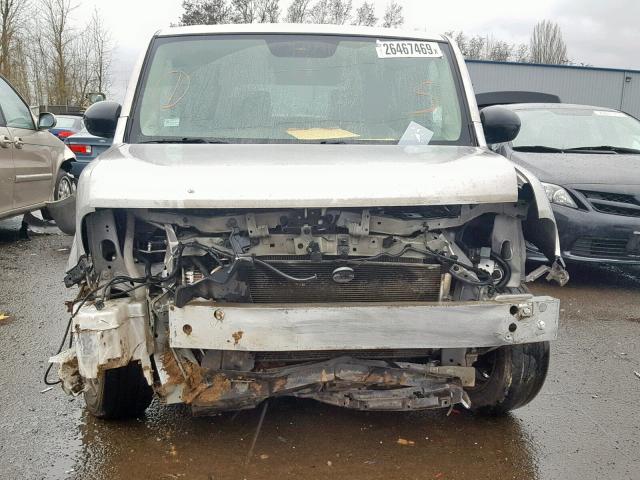 JN8AZ28R89T121836 - 2009 NISSAN CUBE BASE SILVER photo 9