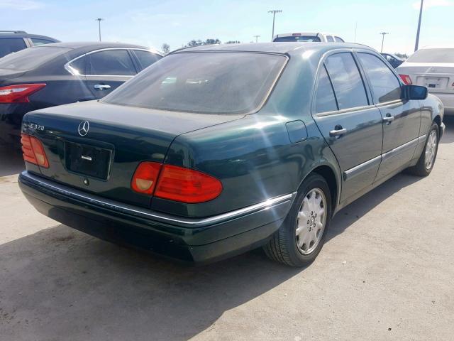 WDBJF55F8TJ002377 - 1996 MERCEDES-BENZ E 320 GREEN photo 4