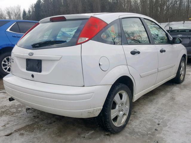 1FAHP37N17W241239 - 2007 FORD FOCUS ZX5 WHITE photo 4