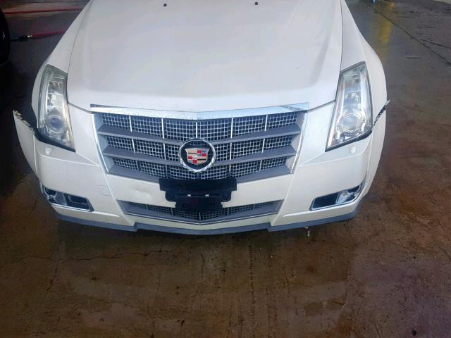 1G6DV57V980213125 - 2008 CADILLAC CTS HI FEA WHITE photo 9