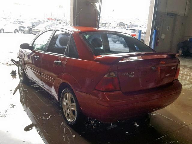 1FAFP34N95W132469 - 2005 FORD FOCUS ZX4 RED photo 3