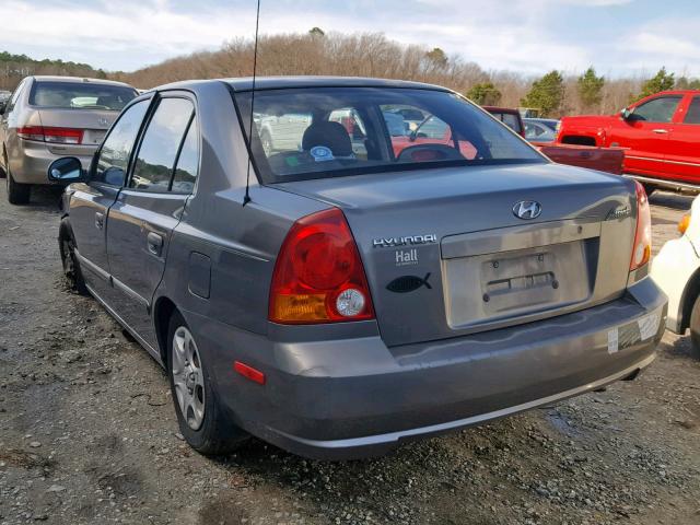 KMHCG45C05U616540 - 2005 HYUNDAI ACCENT GL GRAY photo 3