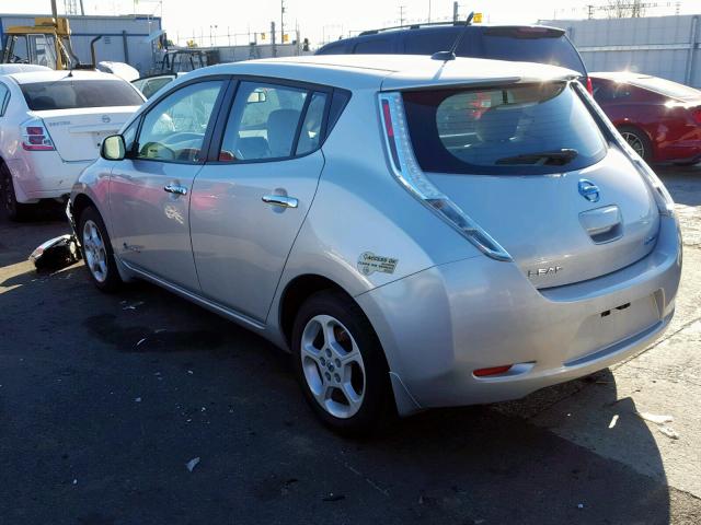 1N4AZ0CP5DC411844 - 2013 NISSAN LEAF S SILVER photo 3