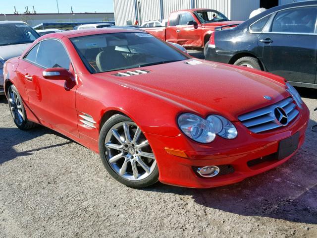 WDBSK71F98F137704 - 2008 MERCEDES-BENZ SL 550 RED photo 1