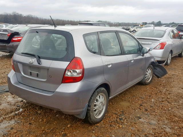 JHMGD38457S066844 - 2007 HONDA FIT GRAY photo 4