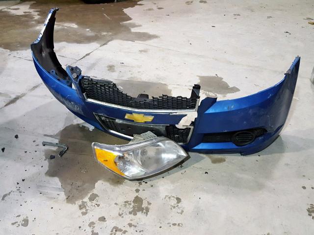 KL1TD66E69B629908 - 2009 CHEVROLET AVEO LS BLUE photo 9