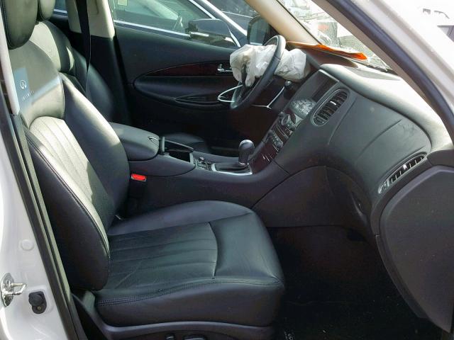 JN1AJ0HP0BM802288 - 2011 INFINITI EX35 BASE WHITE photo 5