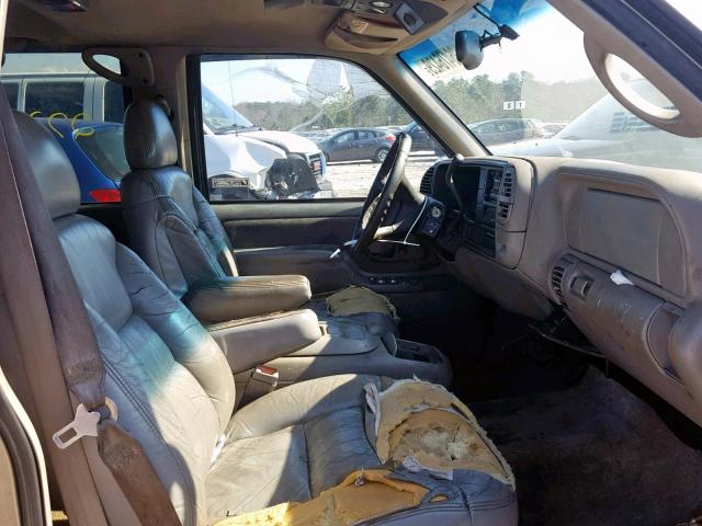 1GKEC13R6WJ730516 - 1998 GMC YUKON TAN photo 5