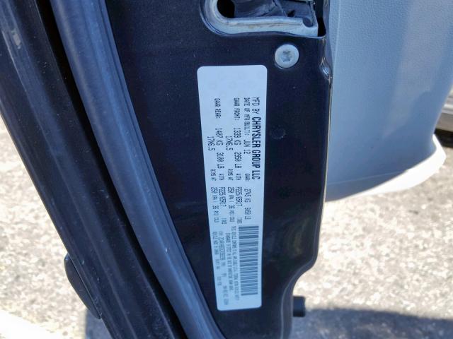 2C4RVABG5CR392296 - 2012 VOLKSWAGEN ROUTAN SE CHARCOAL photo 10