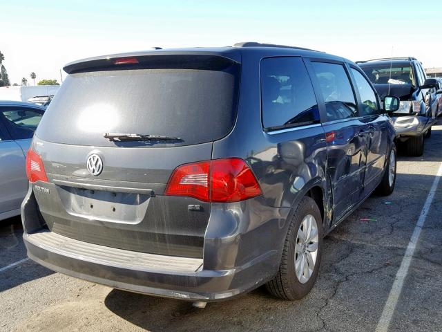 2C4RVABG5CR392296 - 2012 VOLKSWAGEN ROUTAN SE CHARCOAL photo 4