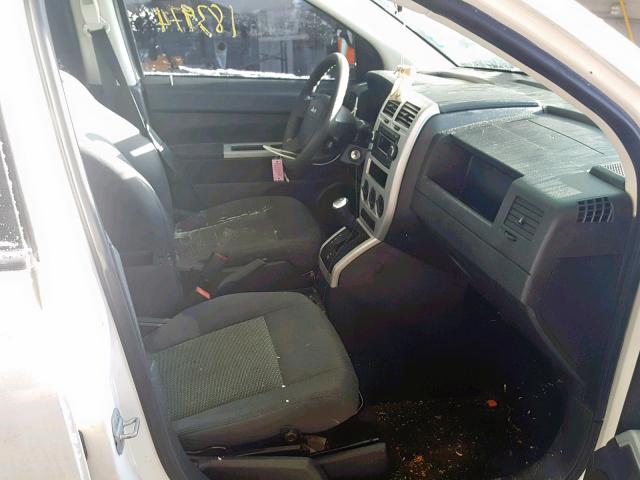 1J8FT47W68D798035 - 2008 JEEP COMPASS SP 白色 照片 5