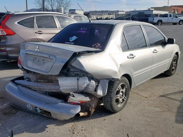 JA3AJ26E35U052432 - 2005 MITSUBISHI LANCER ES SILVER photo 4