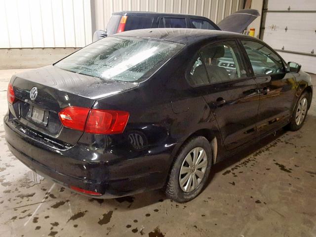 3VW1K7AJ7DM453207 - 2013 VOLKSWAGEN JETTA BASE Սև լուսանկար 4