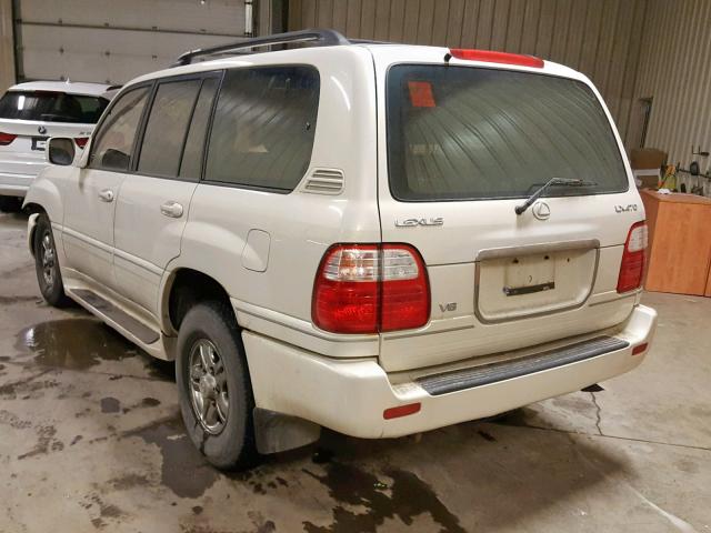 JT6HT00W1X0062782 - 1999 LEXUS LX 470 WHITE photo 3