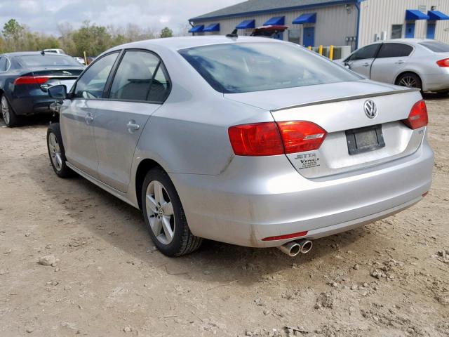 3VW3L7AJ8BM065776 - 2011 VOLKSWAGEN JETTA TDI SILVER photo 3