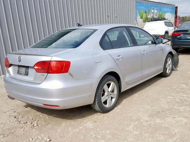 3VW3L7AJ8BM065776 - 2011 VOLKSWAGEN JETTA TDI SILVER photo 4