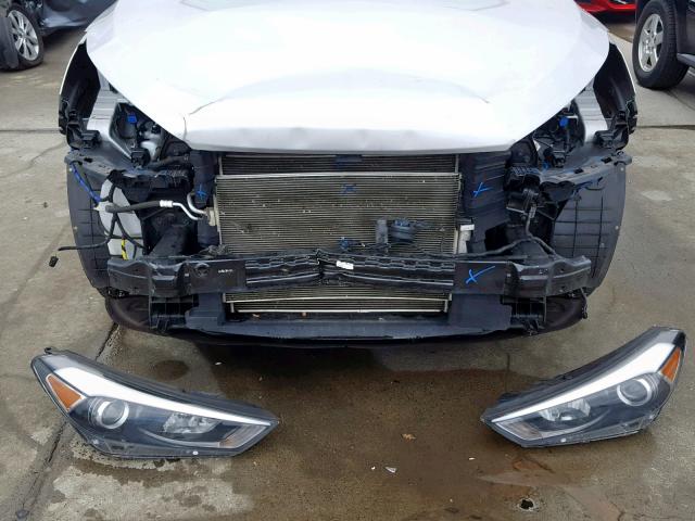 KM8J33A42GU091771 - 2016 HYUNDAI TUCSON LIM SILVER photo 9