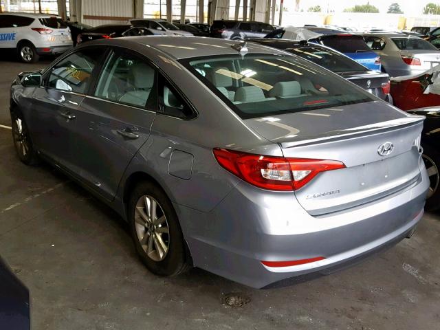 5NPE24AF4HH590471 - 2017 HYUNDAI SONATA SE SILVER photo 3