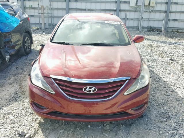 5NPEB4AC0BH208448 - 2011 HYUNDAI SONATA GLS RED photo 9