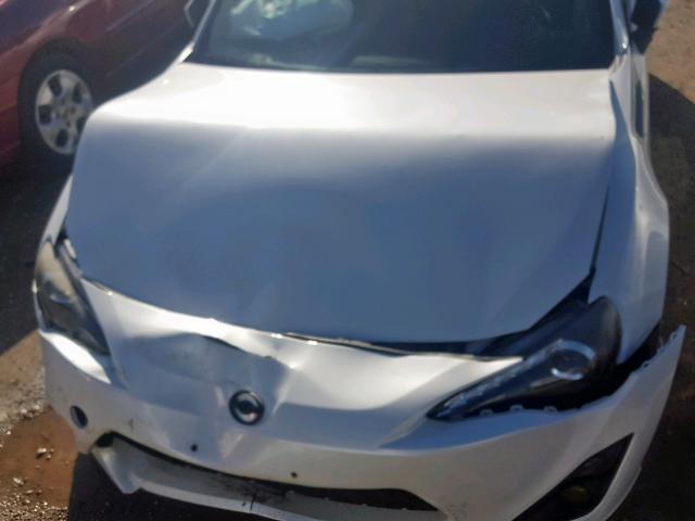 JF1ZNAA17D1712064 - 2013 TOYOTA SCION FR-S WHITE photo 7