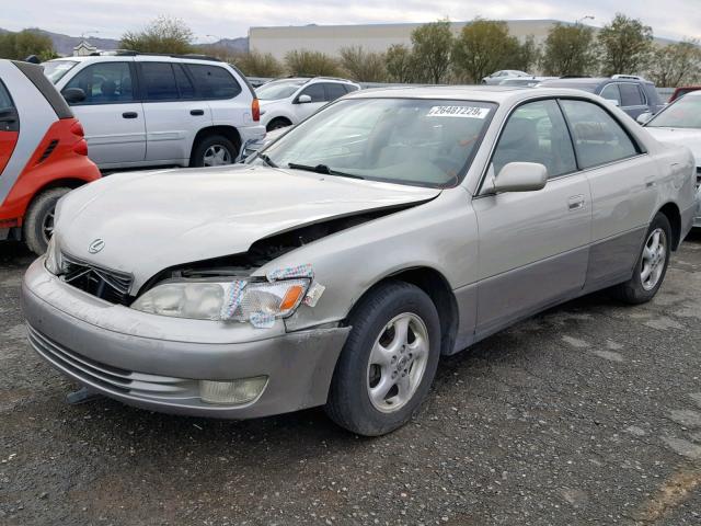 JT8BF22G0V0059441 - 1997 LEXUS ES 300 GOLD photo 2