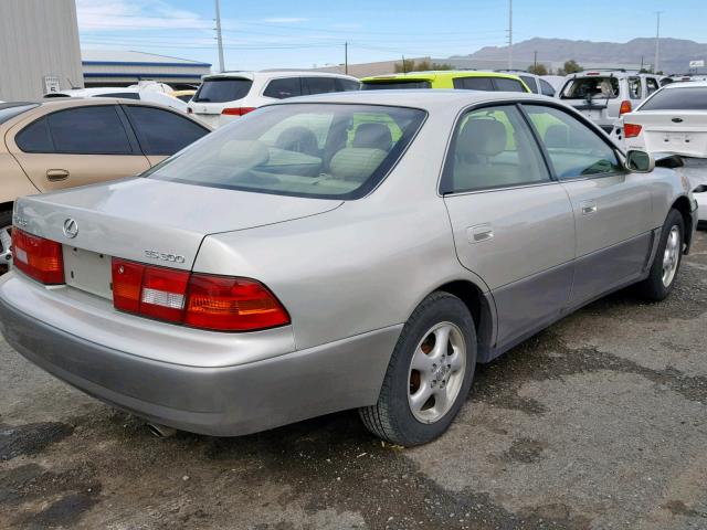 JT8BF22G0V0059441 - 1997 LEXUS ES 300 GOLD photo 4