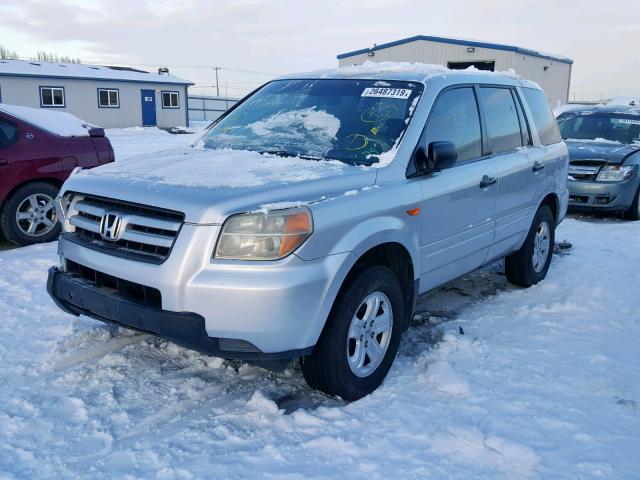 2HKYF18147H538721 - 2007 HONDA PILOT LX SILVER photo 2