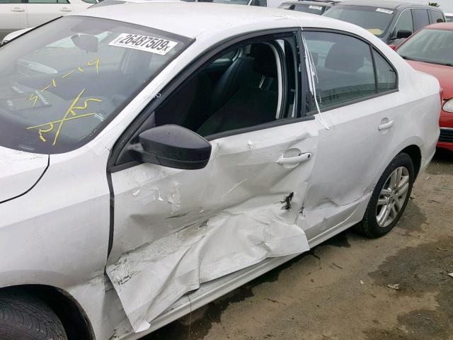 3VW2K7AJ0FM354137 - 2015 VOLKSWAGEN JETTA BASE WHITE photo 9