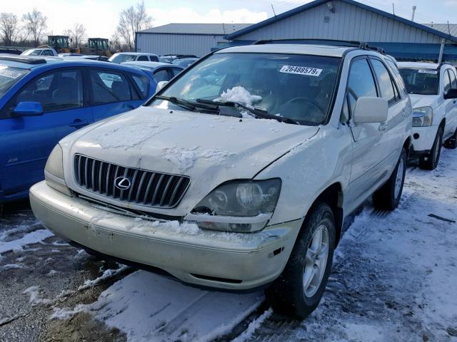 JT6GF10U2Y0055140 - 2000 LEXUS RX 300 WHITE photo 2