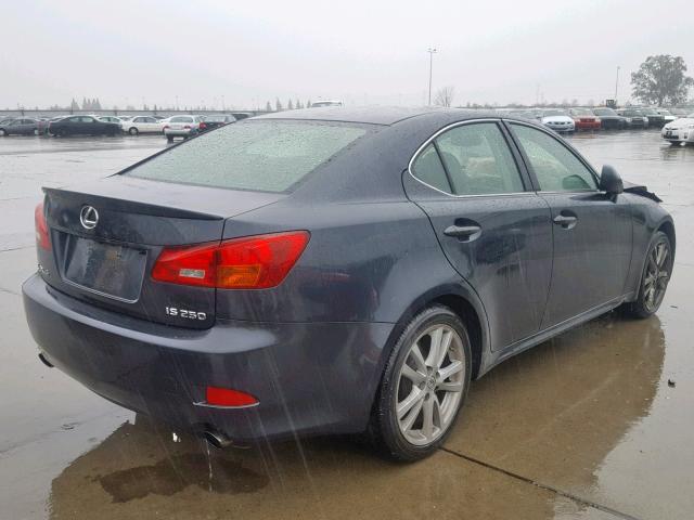 JTHBK262165024065 - 2006 LEXUS IS 250 GRAY photo 4