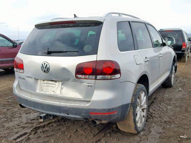 WVGBE77L89D026415 - 2009 VOLKSWAGEN TOUAREG 2 SILVER photo 4