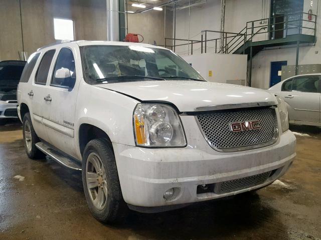 1GKFK63817J257427 - 2007 GMC YUKON DENA WHITE photo 1