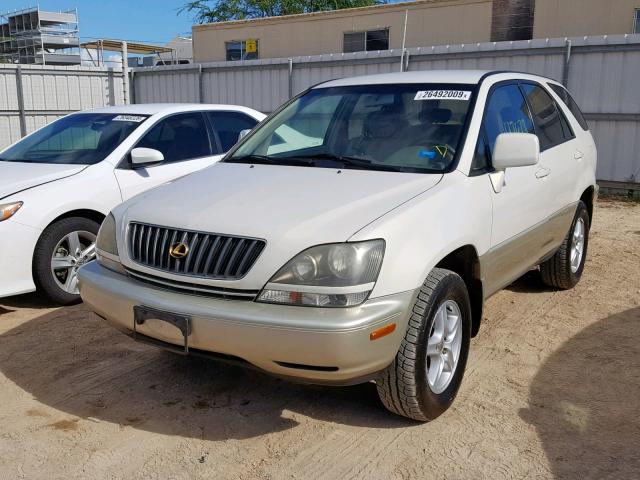 JT6GF10U5Y0045394 - 2000 LEXUS RX 300 WHITE photo 2