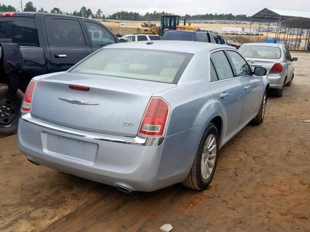 2C3CCAAG5DH598985 - 2013 CHRYSLER 300 BLUE photo 4