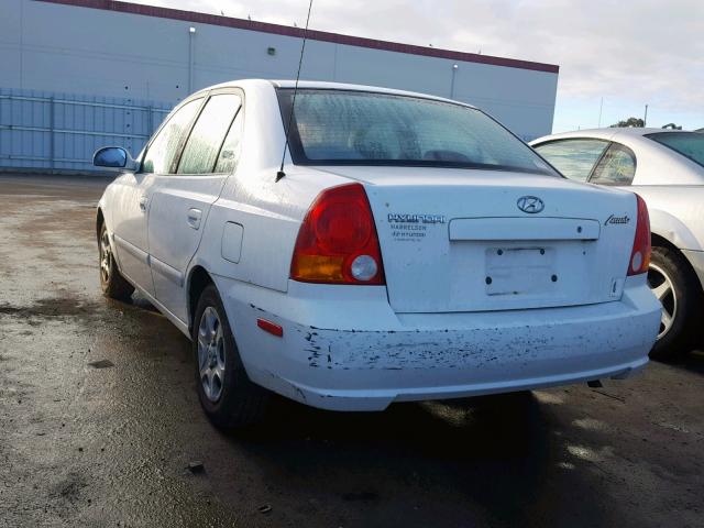 KMHCG45C95U594408 - 2005 HYUNDAI ACCENT GL WHITE photo 3